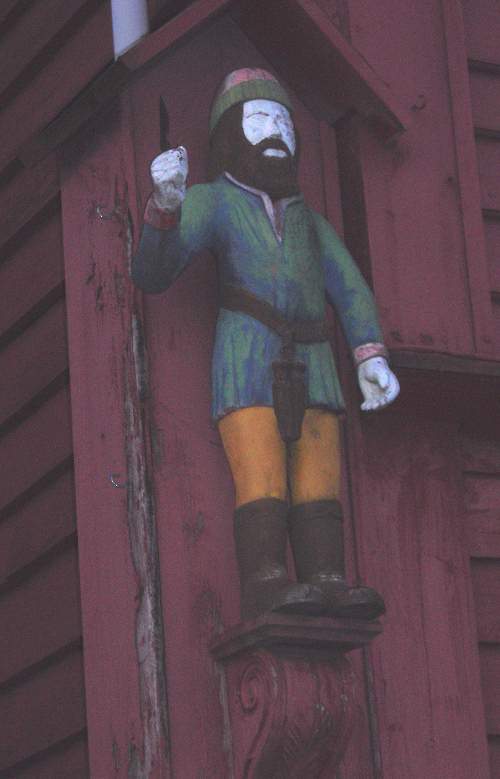 Bergen wooden statue